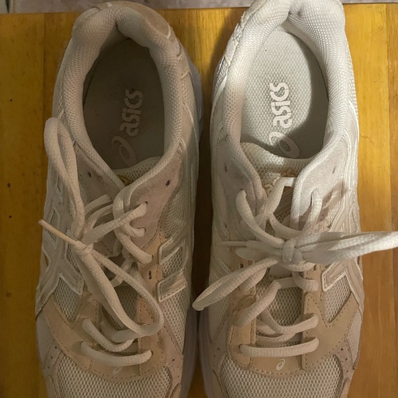 Asics Beige Running Shoes - Picture 6 of 7